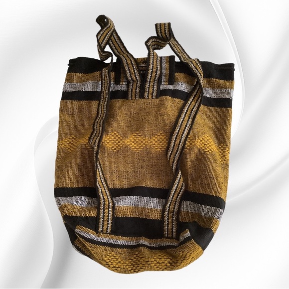 Backpack - Picture 2 of 4